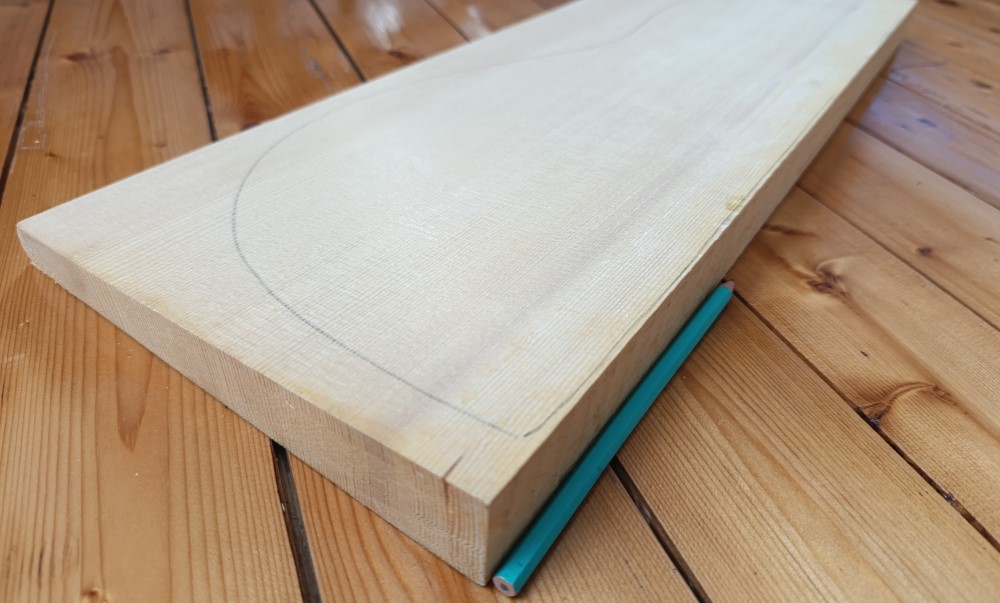 Bois_sur_quartier_Lutherie_17_pouces_D.Simon_Luthier_Archtop_guitare_sculte_mains_vernis_gomme_laque